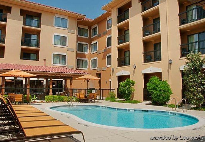 Courtyard Fort Worth I-30 West Near Nas Jrb Einrichtungen foto